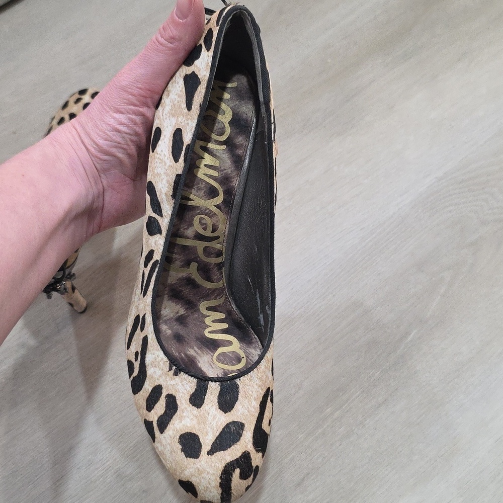 Leopard Print Women's Heels - Picture 12 of 17